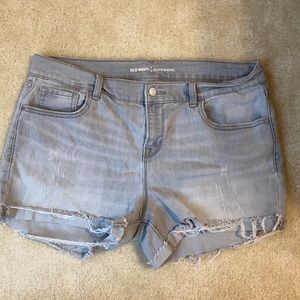 Old Navy Fringed Distressed Boyfriend Denim Shorts